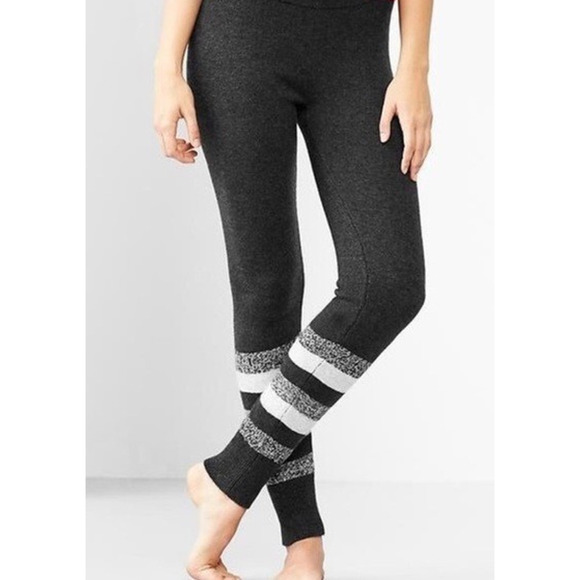 Gap Body Women's Gray and Black Sweater Leggings Size X-Small - Picture 1 of 9